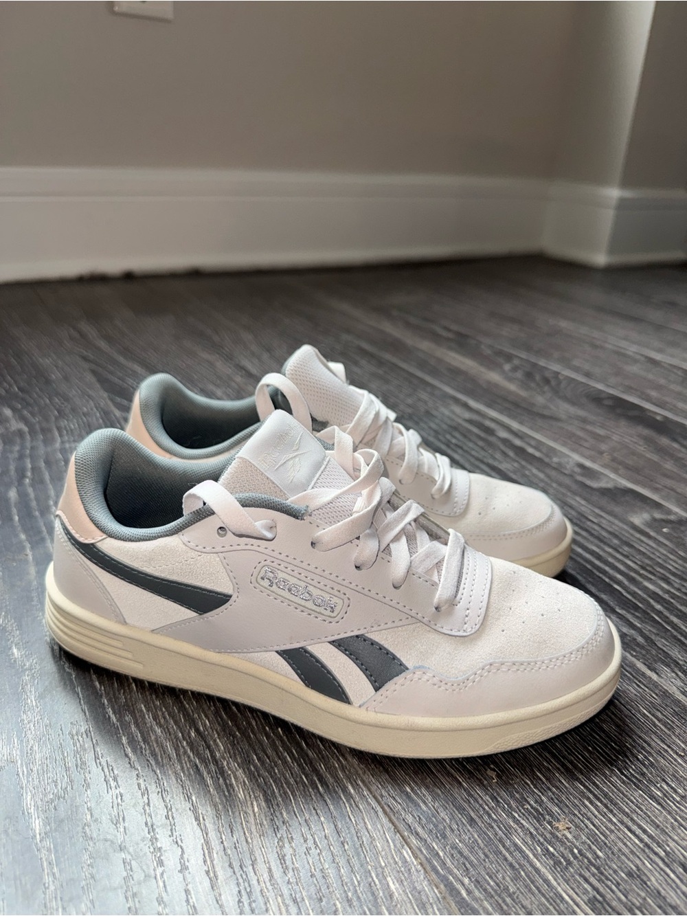 Reebok women’s White & Gray Low-Top Sneakers